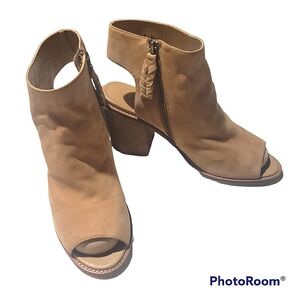 Chinese Laundry Calvin Mid Heel Bootie